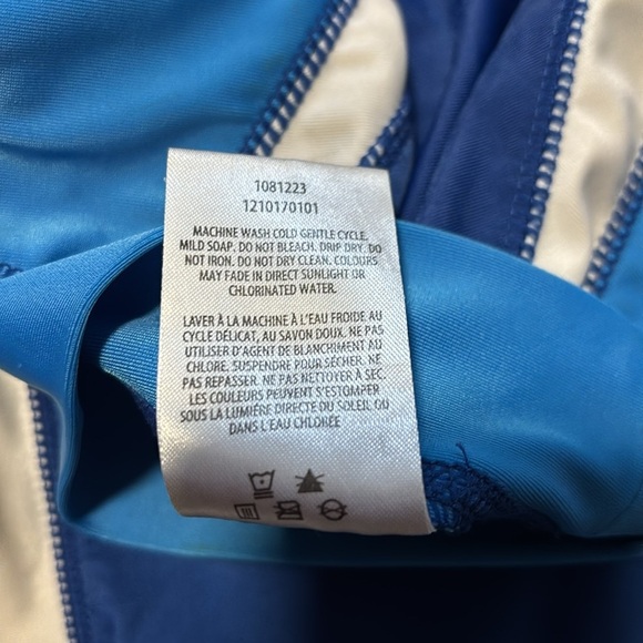 UVSkinz - UPF 50 - Unisex Kids Swim T-Shirt Blue Sailboat Size 2T - Picture 5 of 6